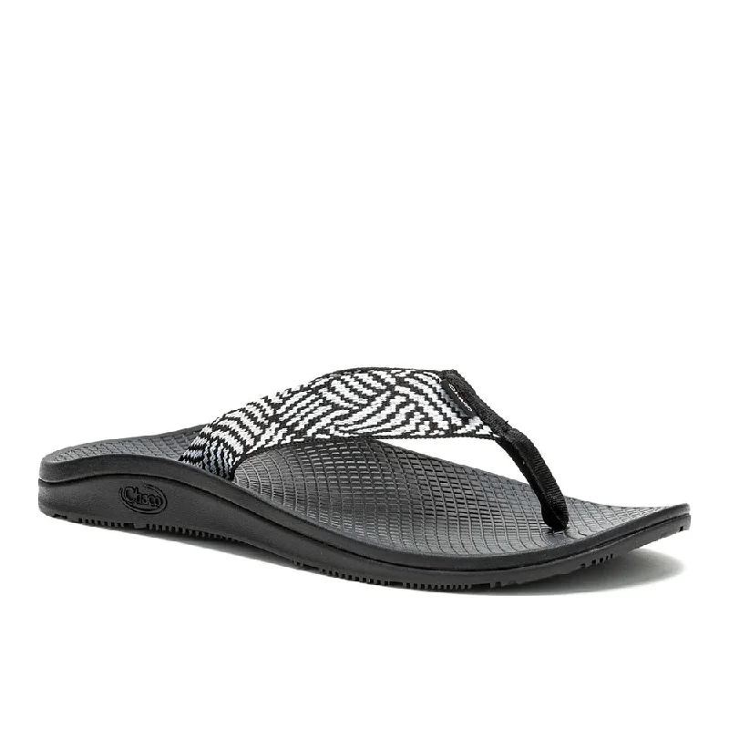 Women's Chaco Classic Flip Color: Everley B&W