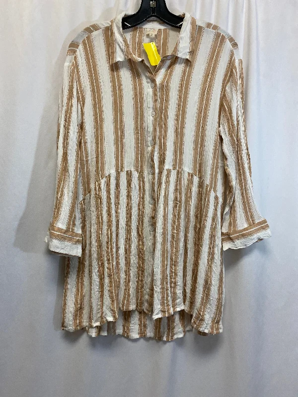 Top Long Sleeve By Clothes Mentor In Cream, Size: M Laid