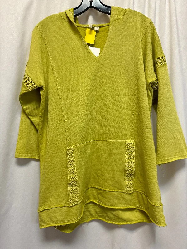 Top 3/4 Sleeve By Cato In Green, Size: M Vacation