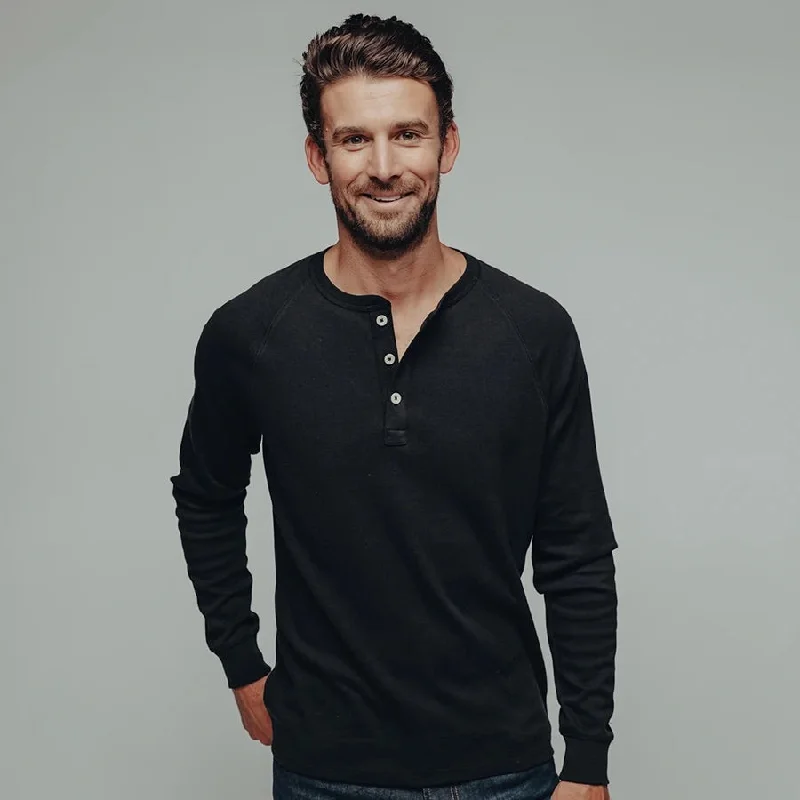 JUST A NORMAL HENLEY - BLACK Street