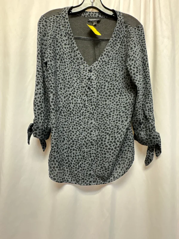 Top 3/4 Sleeve By Fortune & Ivy In Grey, Size: S Unique Men's Upcycled