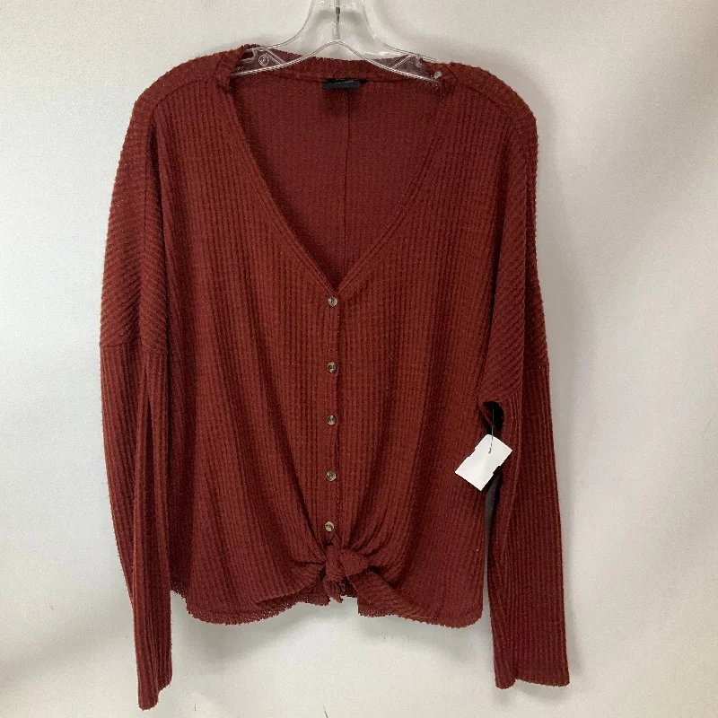 Top Long Sleeve By Urban Outfitters In Red, Size: M Dapper Men's Bow