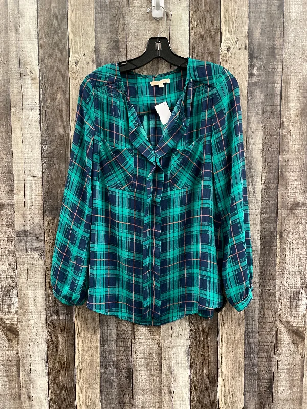 Top Long Sleeve By Skies Are Blue In Plaid Pattern, Size: M Laid