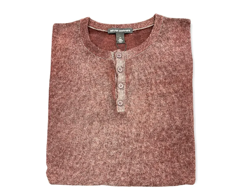 CASHMERE PLACKET HENLEY - WINE Artistic Men's Hand