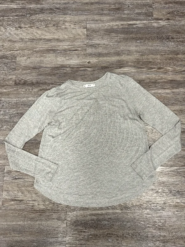 Top Long Sleeve By Vince In Grey, Size: S Unique Men's Patch