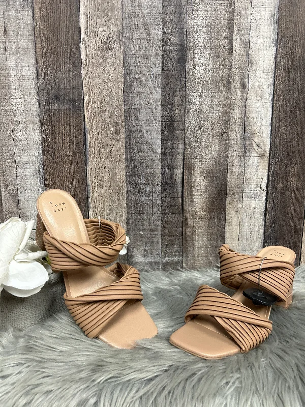 Beige Sandals Heels Block A New Day, Size 11