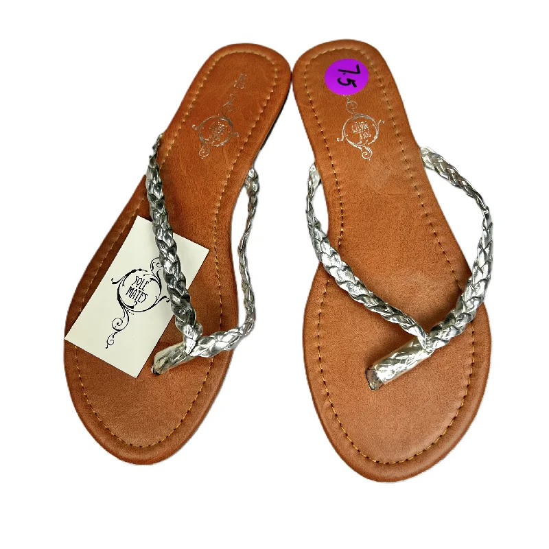 Brown & Silver Sandals Flip Flops By Sole Mates, Size: 7.5