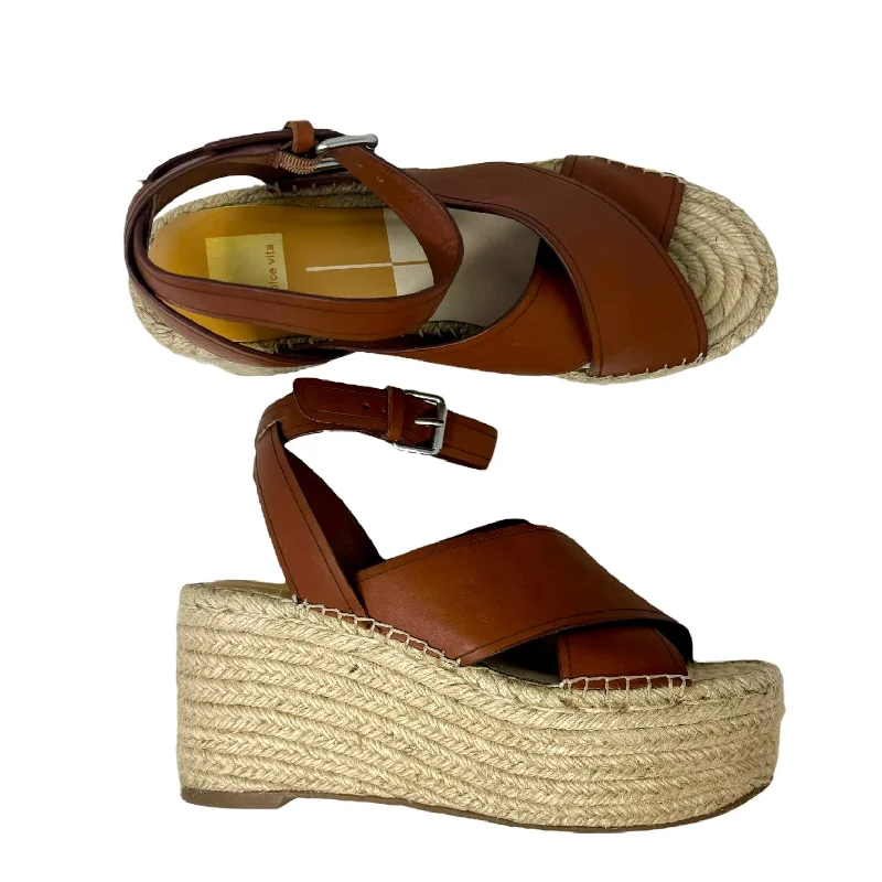 Carsie Espadrille Wedge Sandals in Brown Leather Dolce Vita, Size 10