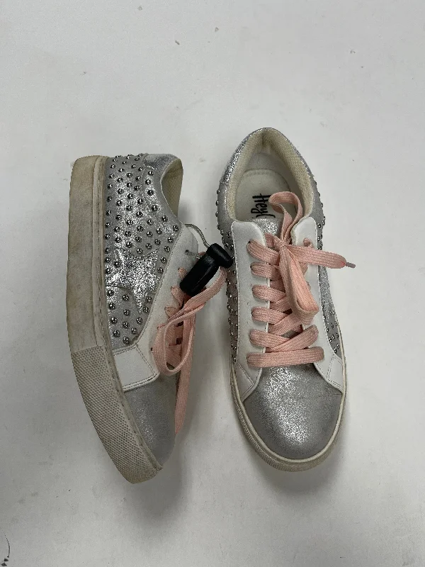 Shoes Sneakers By Corkys In Pink & Silver, Size: 9