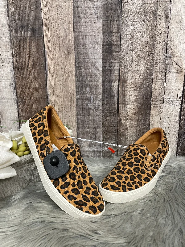 Shoes Sneakers By Old Navy In Animal Print, Size: 7