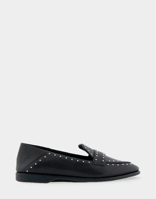Beatrix Checkered Shoe Pattern Look  