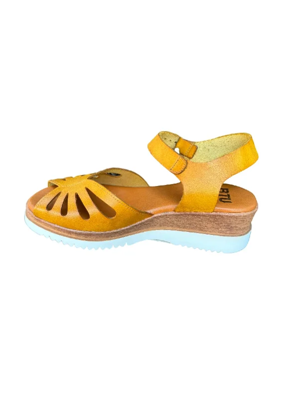 Women's Carmen Sandal In Mostaza Elastic - Sided Chelsea Look  